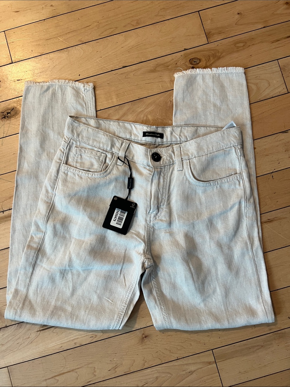 Massimo Dutti Straight Jeans in Light Beige